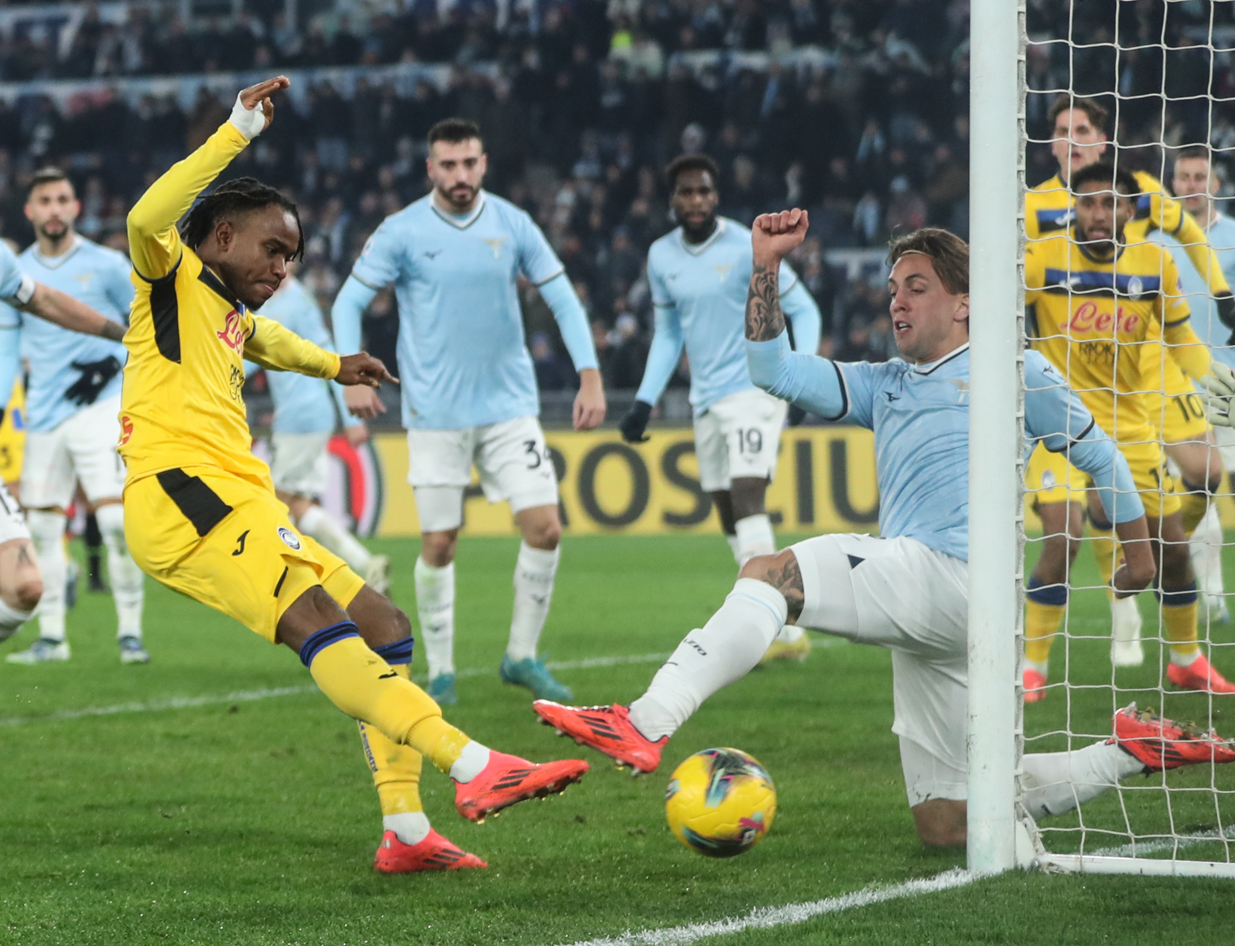 爱游戏网页版登录入口-拉齐奥在客场惜败热那亚，遗憾告负的简单介绍