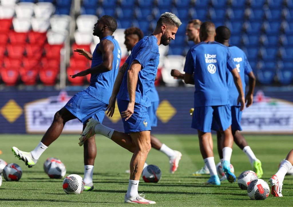 欧洲杯预选赛:法国队轻松赢球,晋级强的简单介绍 欧洲杯预选赛:法国队轻松赢球,晋级强的简单介绍