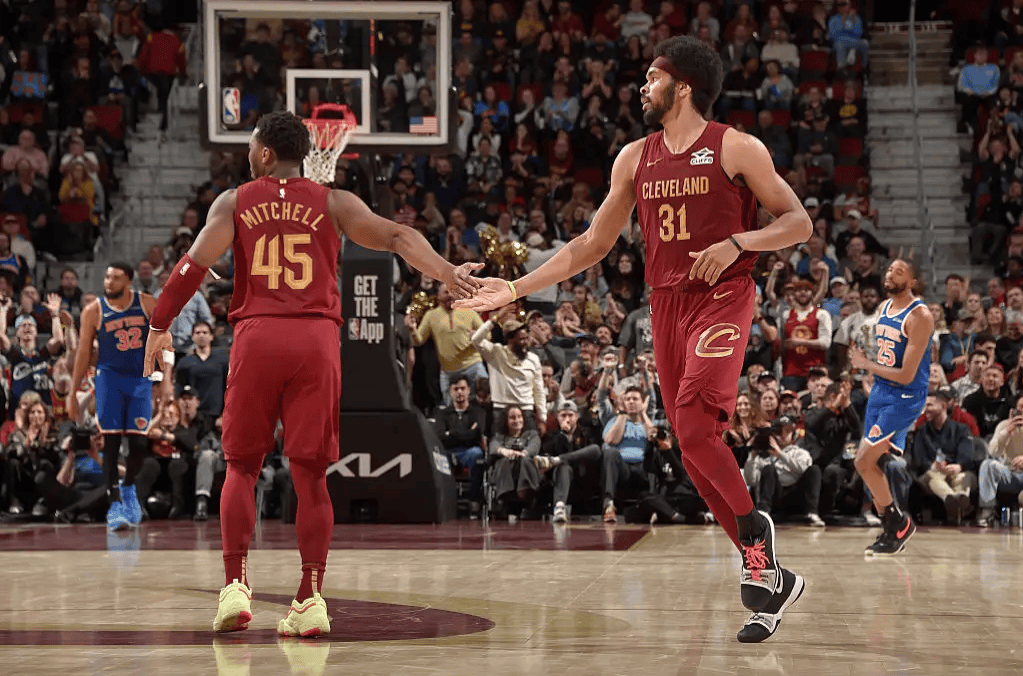 步行者全队高效进攻，轻取对手取得胜利的简单介绍