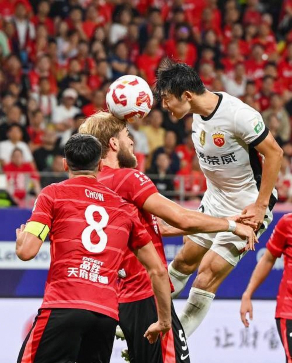 爱游戏app-关于亚冠联赛上海上港大胜、提前锁定小组第一的信息